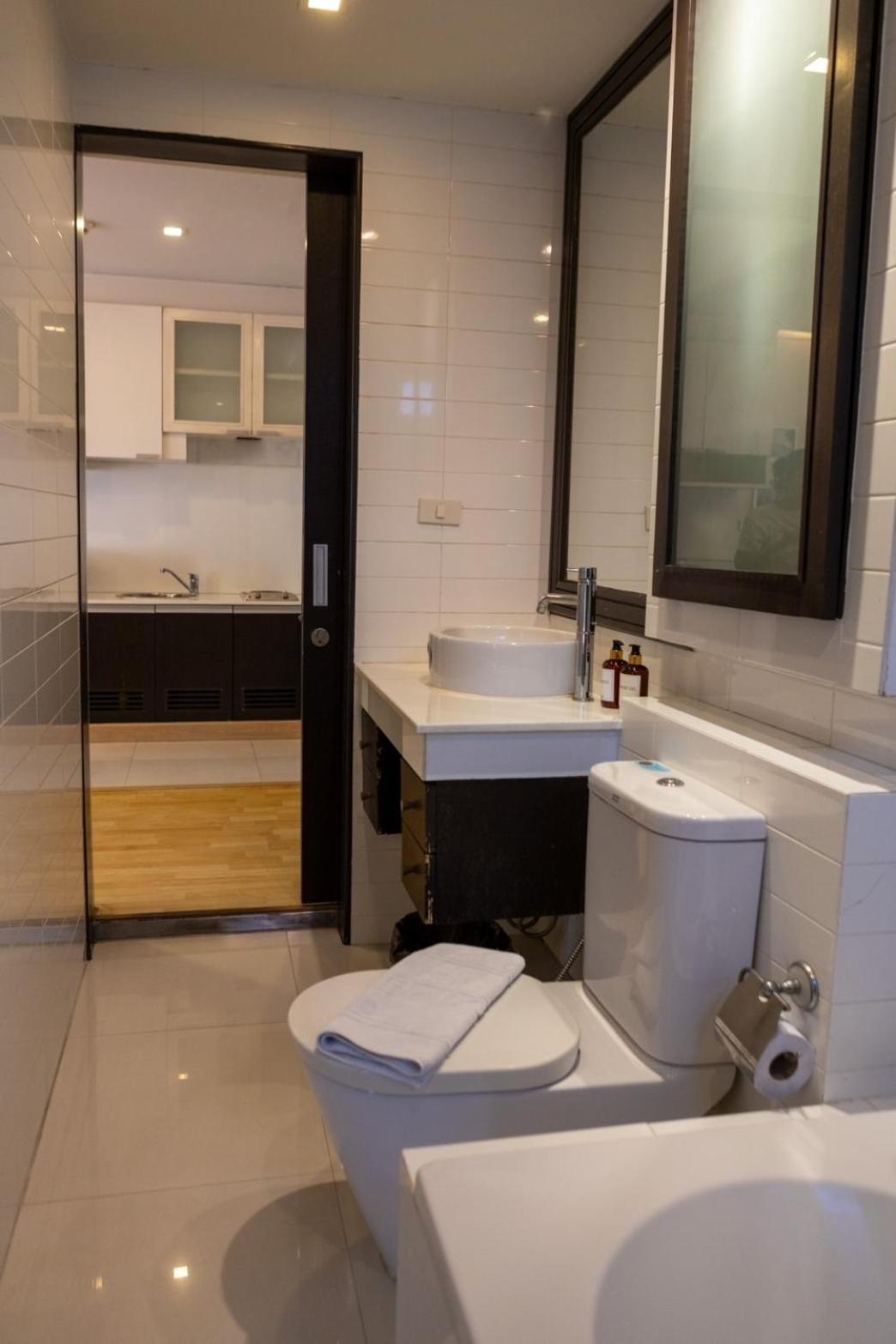 P Villa Lamoon Thonglor Банкок Екстериор снимка