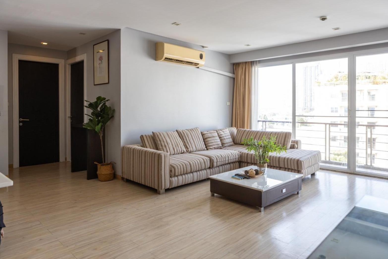 P Villa Lamoon Thonglor Банкок Екстериор снимка