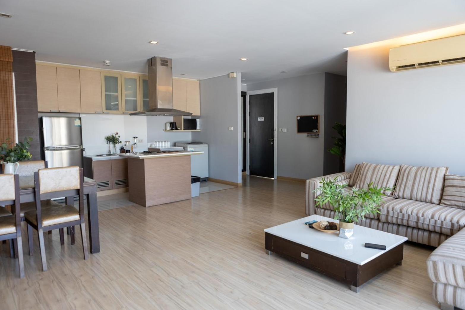 P Villa Lamoon Thonglor Банкок Екстериор снимка