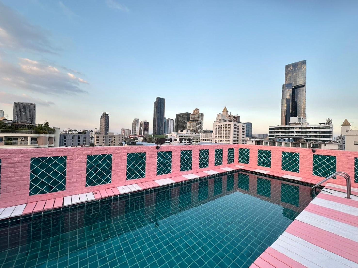 P Villa Lamoon Thonglor Банкок Екстериор снимка